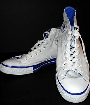 Converse white hotsell and blue