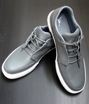 men's gray casual sneakers