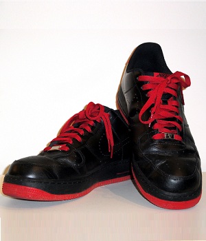 black nike rubber shoes