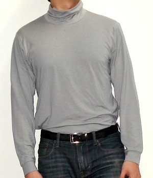 Men's Uniqlo Gray Mock Turtleneck T-Shirt