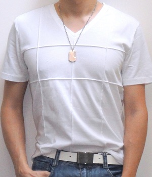 Men's Uniqlo White Short Sleeve V-Neck T-Shirt