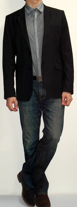 Men's Black Blazer Dark Gray Striped Shirt Dark Blue Jeans Brown Boots Black Belt