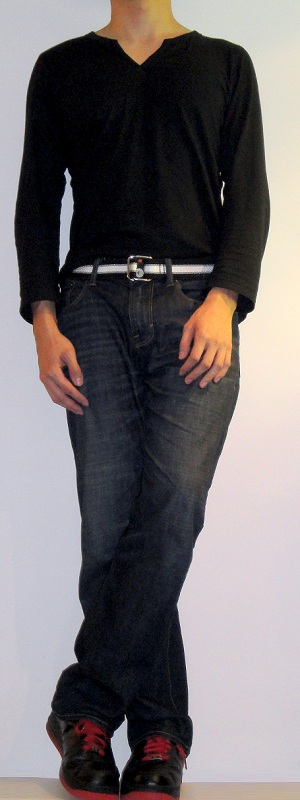 Men's Black Slit Neck T-Shirt Black Webbing Belt Dark Blue Jeans Black Sports Shoes