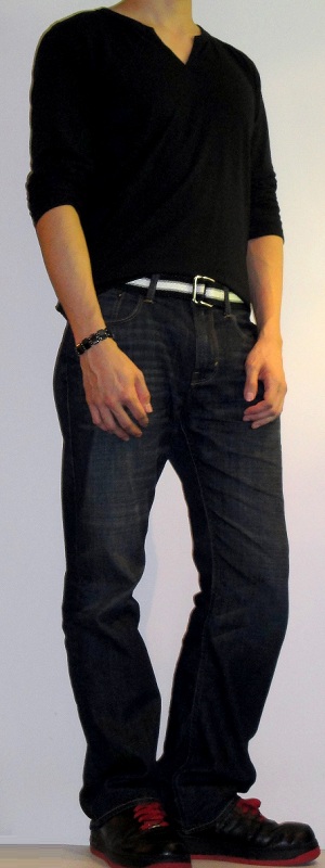 Men's Black Slit Neck T-Shirt Black Webbing Belt Dark Blue Jeans Black Sports Shoes
