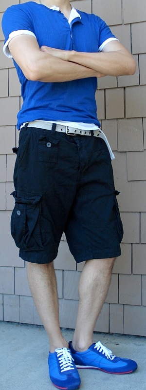 Blue Button T-Shirt Gray Belt Black Shorts Blue Shoes