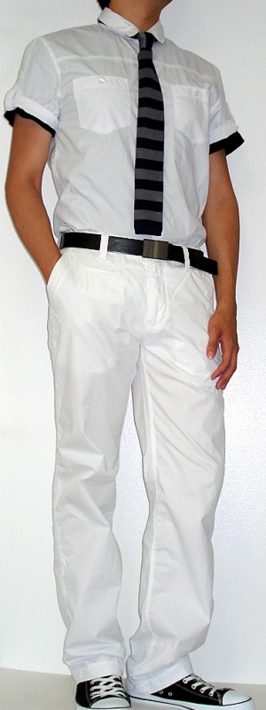 Men's Blue Gray Silk Tie White Short Sleeve Shirt White Pants Black Leather Belt