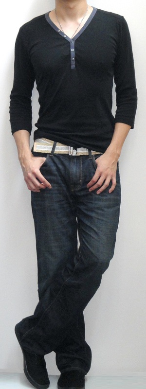 Men's Button Long Sleeve T-Shirt Gold Gray Webbing Belt Dark Blue Jeans Black Casual Shoes
