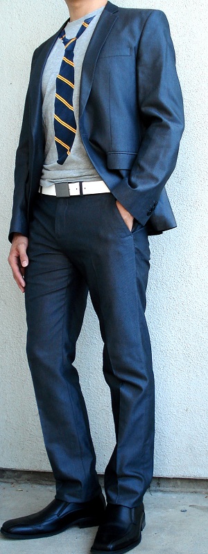 Men's Dark Gray Suit Gray Tie Graphic Tee