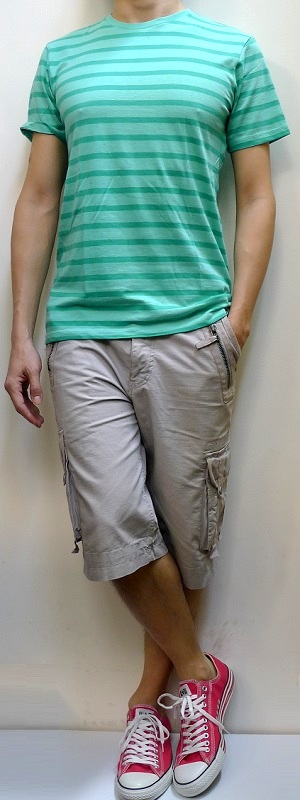Green Striped Short Sleeve T-shirt Gray Cargo Shorts Pink Canvas Shoes