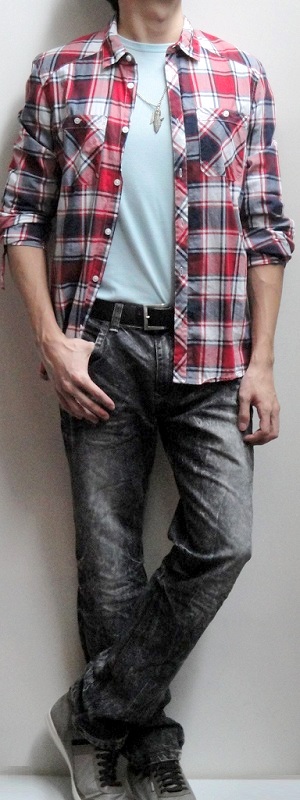 Red Plaid Casual Shirt Light Blue Crew Neck Tee Dark Brown Belt Black Snow Jeans Gray Shoes