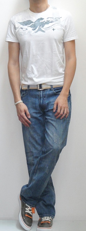 Men's White Graphic Tee Gold Webbing Belt Light Blue Jeans Gray Sneakers