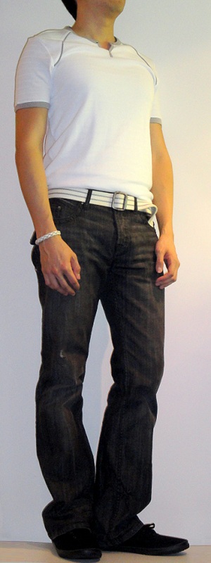 White Slit Neck T-Shirt White Cotton Belt Black Jeans Black Sneakers